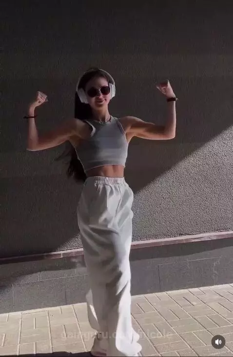 Video by nicole