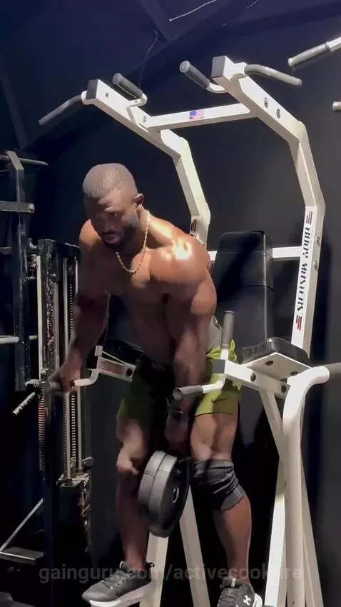 Think regular dips are hard ? Add weight and find out what y... by activecookfire