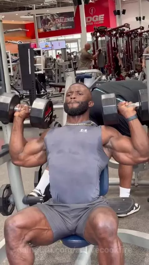 🔥 shoulders are built under pressure! Stay locked in, contro... by activecookfire